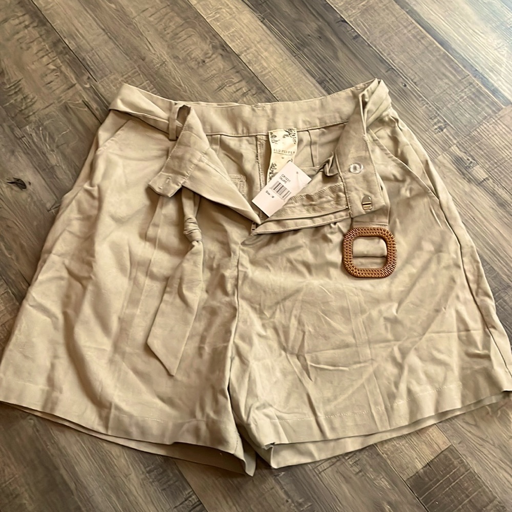 Blu Pepper women’s medium shorts